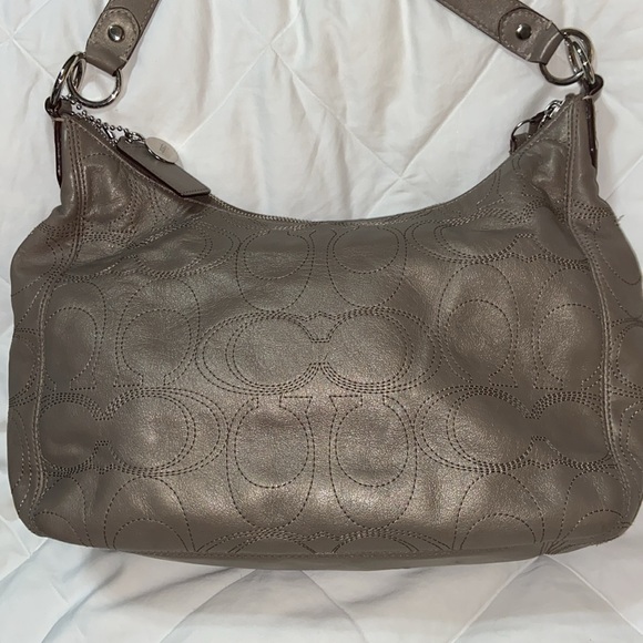Like new Coach Y2K Signature Hobo Leather Metallic Stitched Signature F19415 - Picture 4 of 16